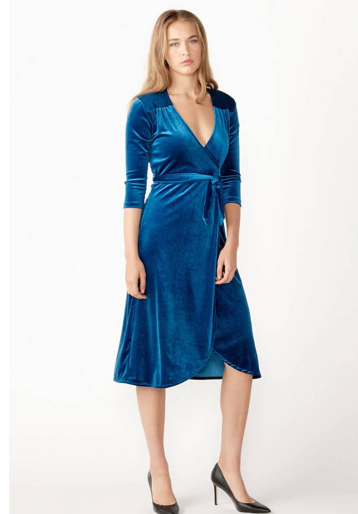 bcbg blue velvet dress Blue Bcbgmaxazria Velvet Dress for Sale up to 90% Off: Poshmark