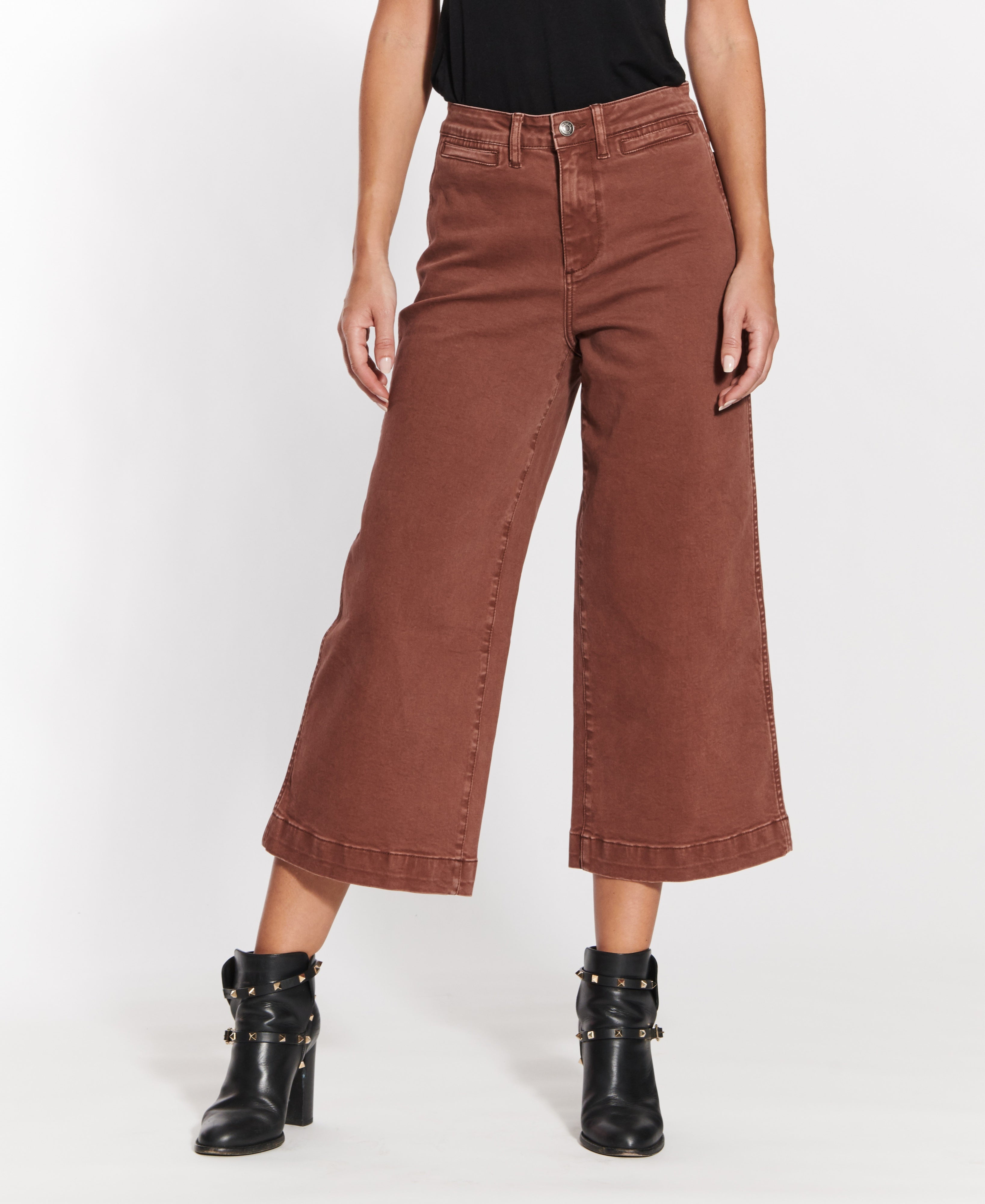 HIGH-RISE WIDE LEG CROP PANT - Main Image