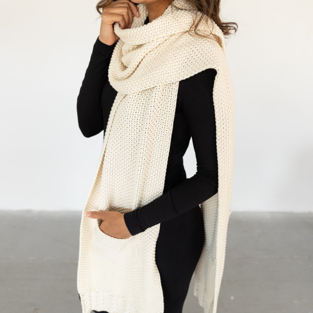 Knit Scarf with Pockets - The Pomegranate Boutique